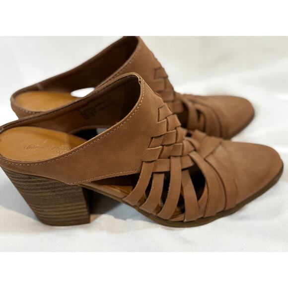 Universal Thread Women’s Sz 8 Aiden Huarache chunky Heeled Mules clogs sandals - Picture 5 of 9